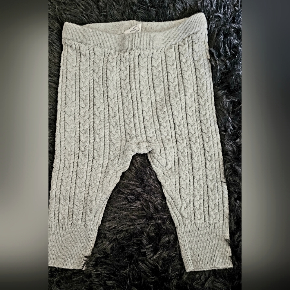 BABY Gap Cable Knit Grey Bottoms 6-9m